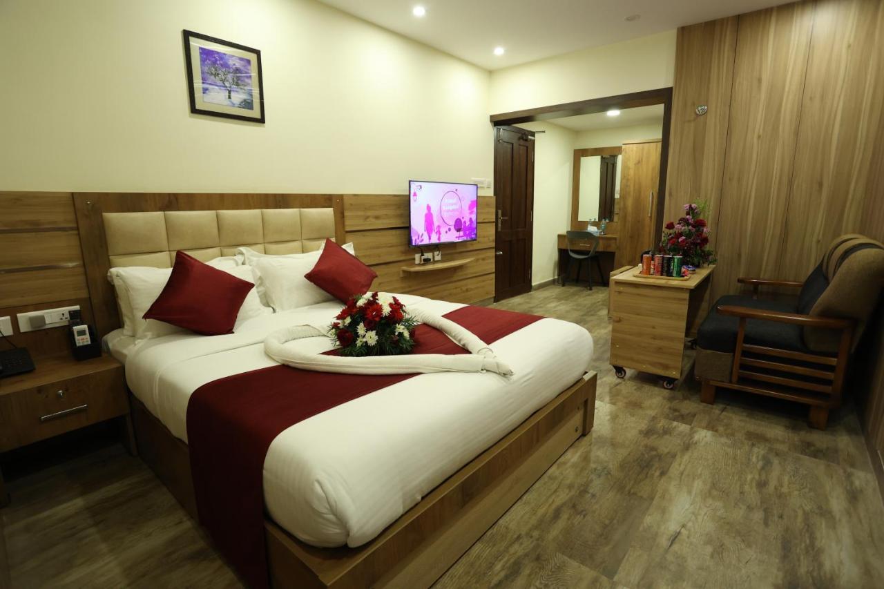 Balaji Regency Kanhangad Kannangad Buitenkant foto