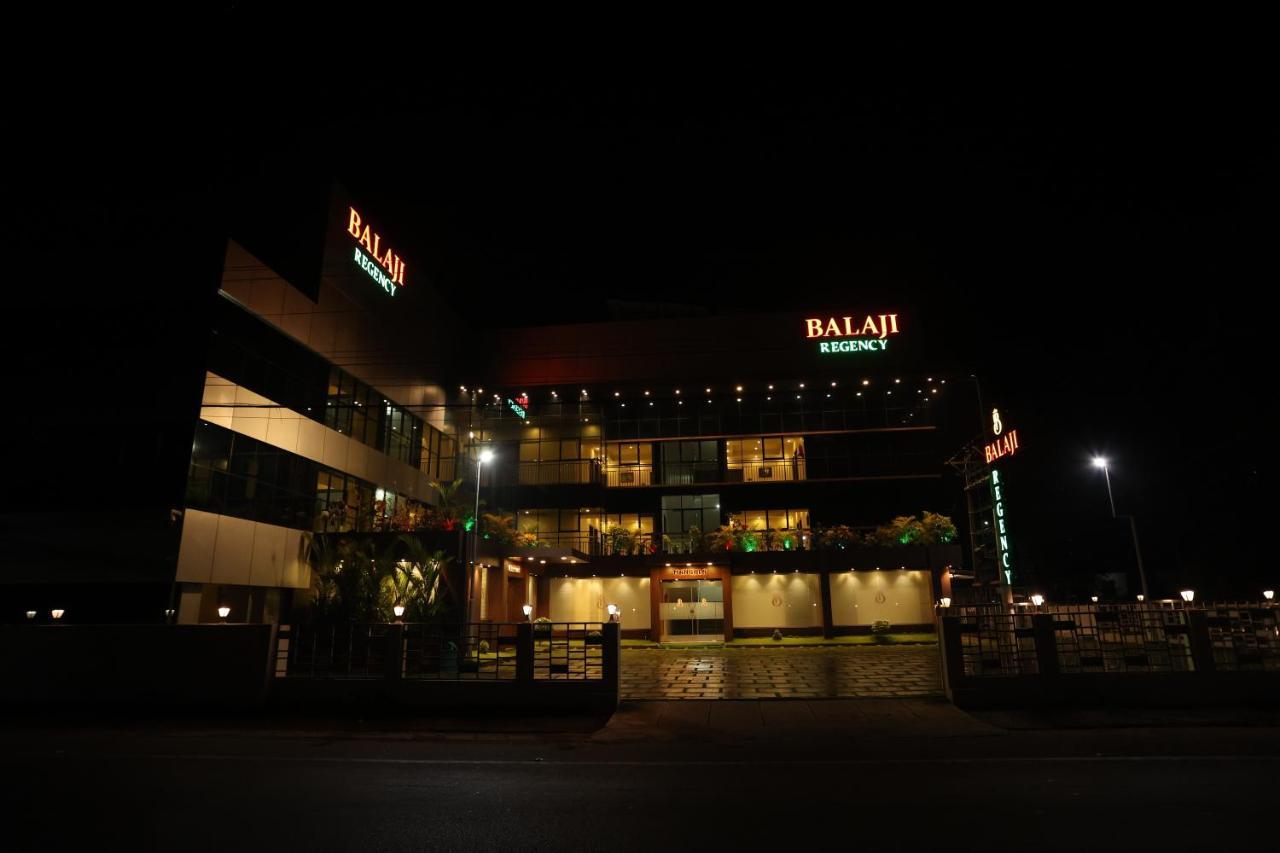 Balaji Regency Kanhangad Kannangad Buitenkant foto