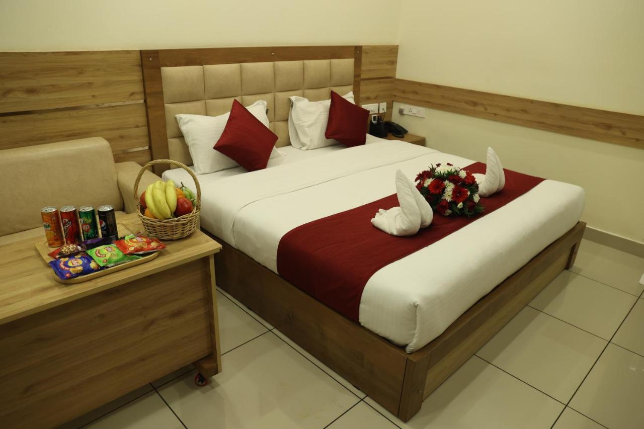Balaji Regency Kanhangad Kannangad Buitenkant foto
