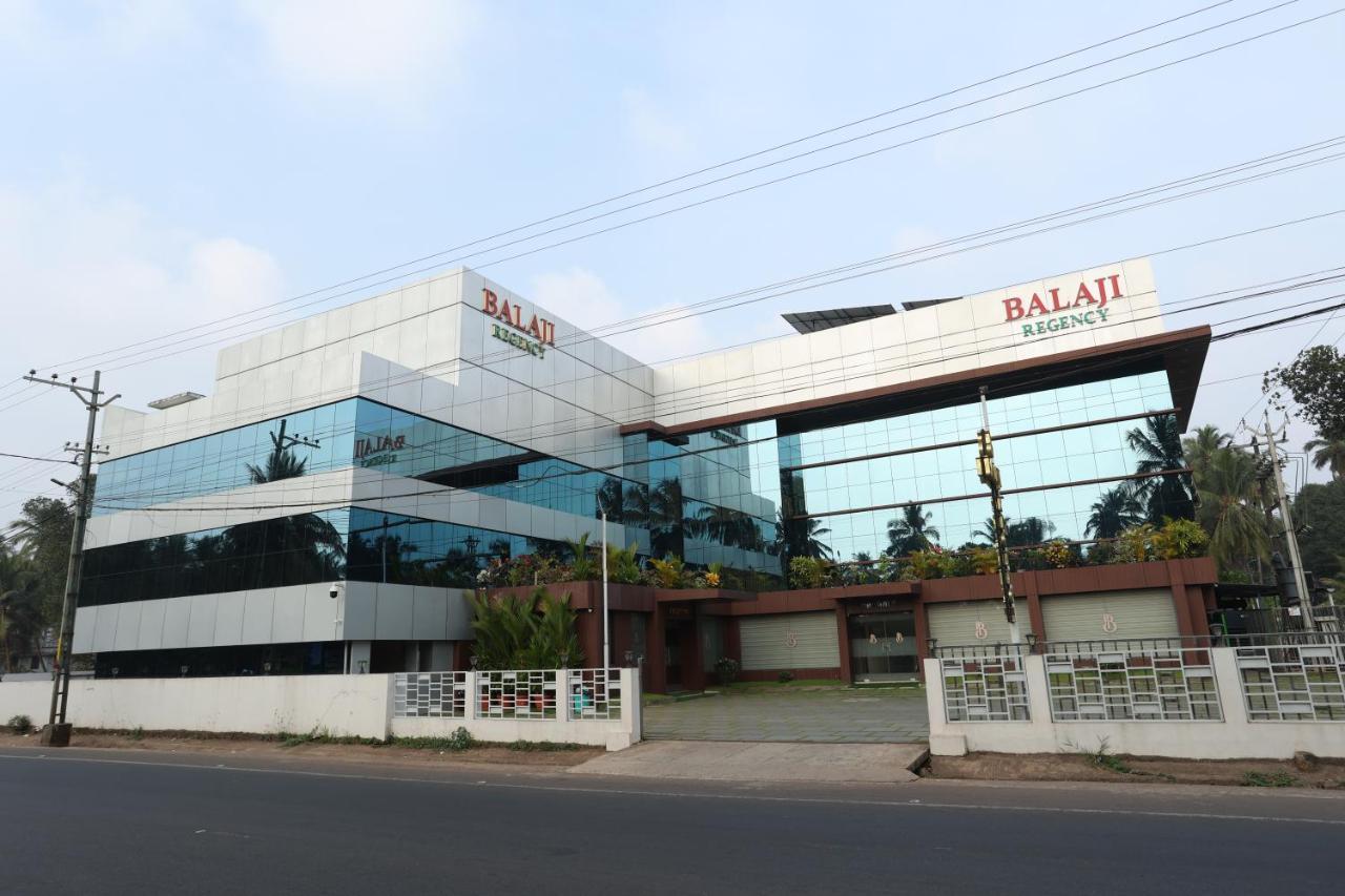 Balaji Regency Kanhangad Kannangad Buitenkant foto