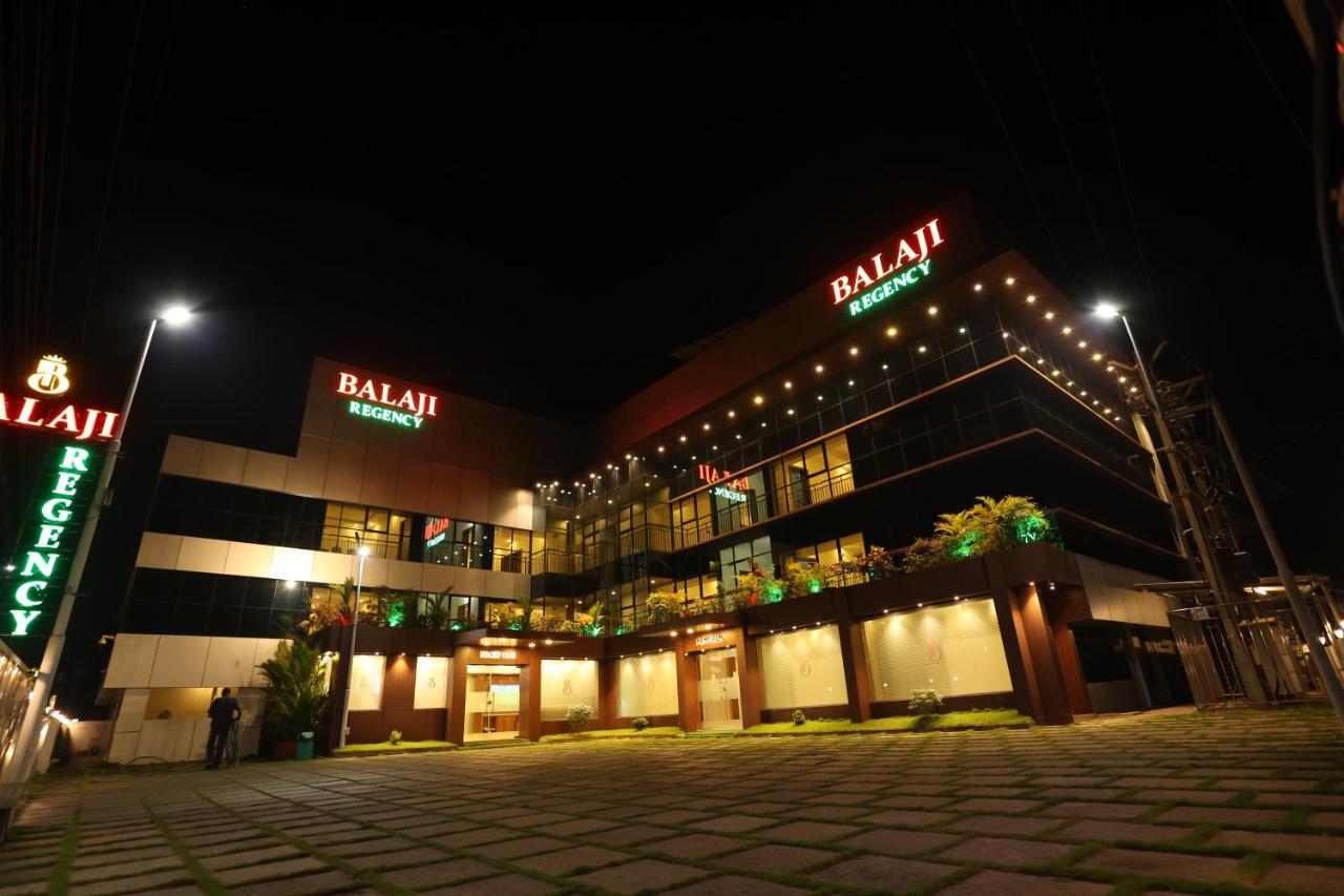 Balaji Regency Kanhangad Kannangad Buitenkant foto