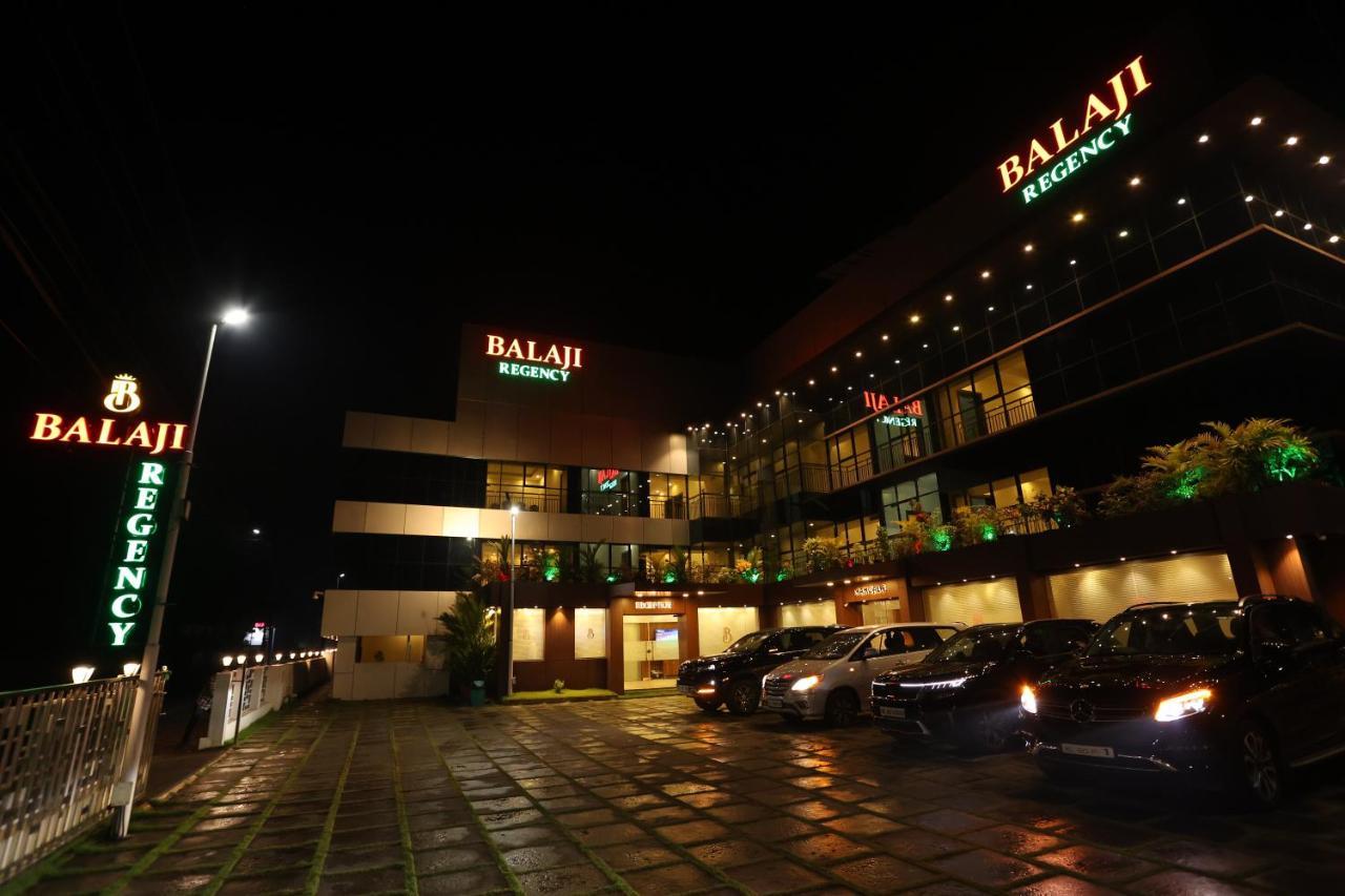 Balaji Regency Kanhangad Kannangad Buitenkant foto