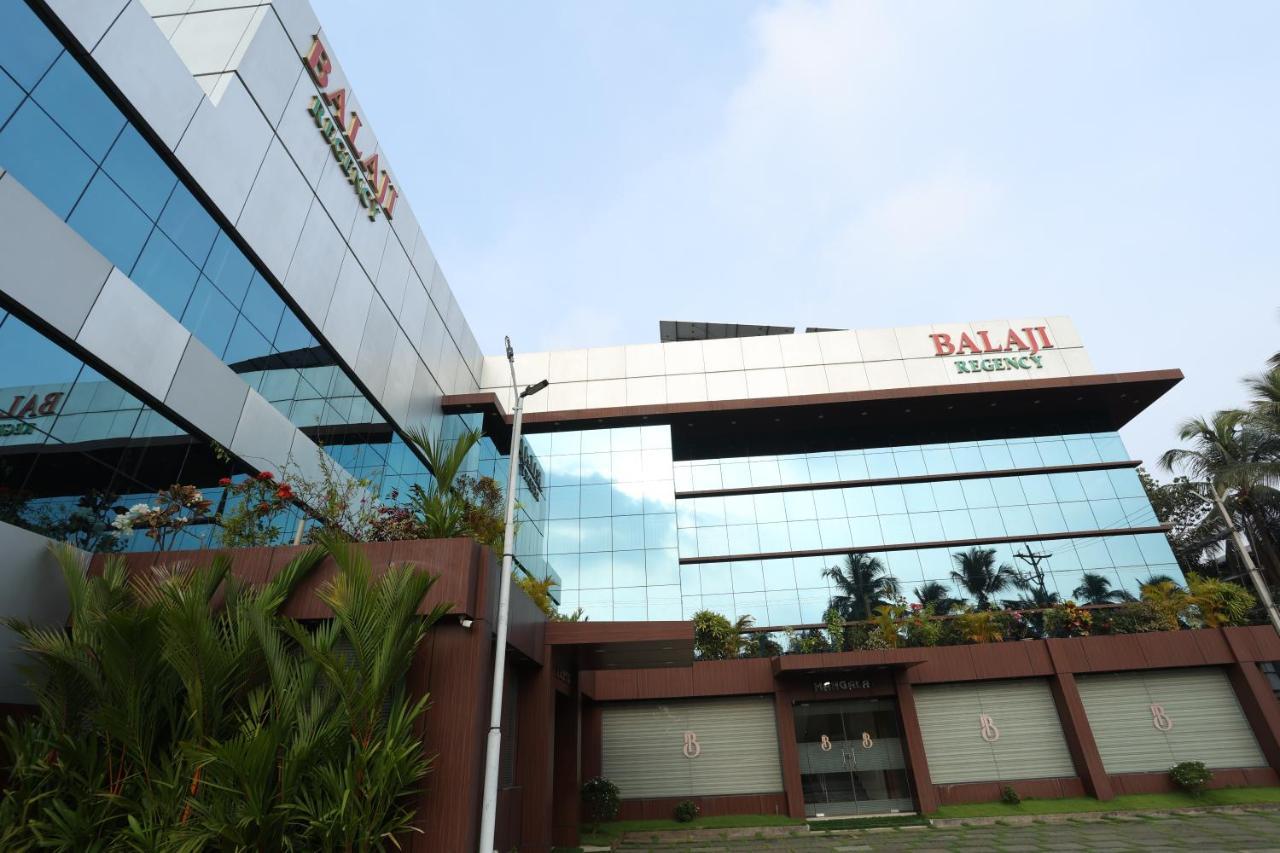 Balaji Regency Kanhangad Kannangad Buitenkant foto