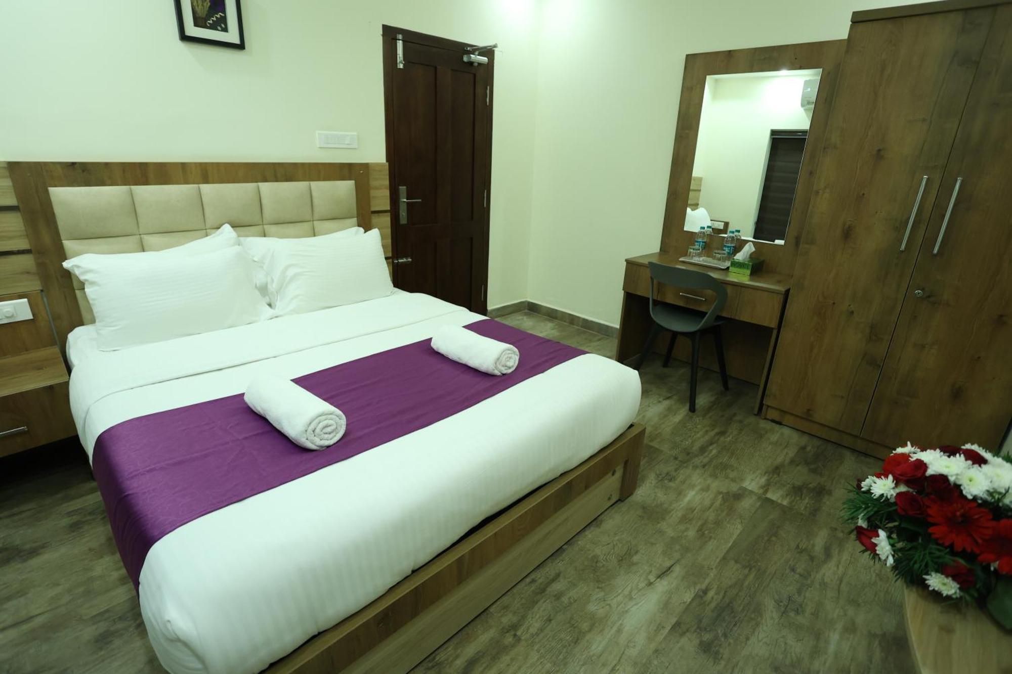Balaji Regency Kanhangad Kannangad Buitenkant foto