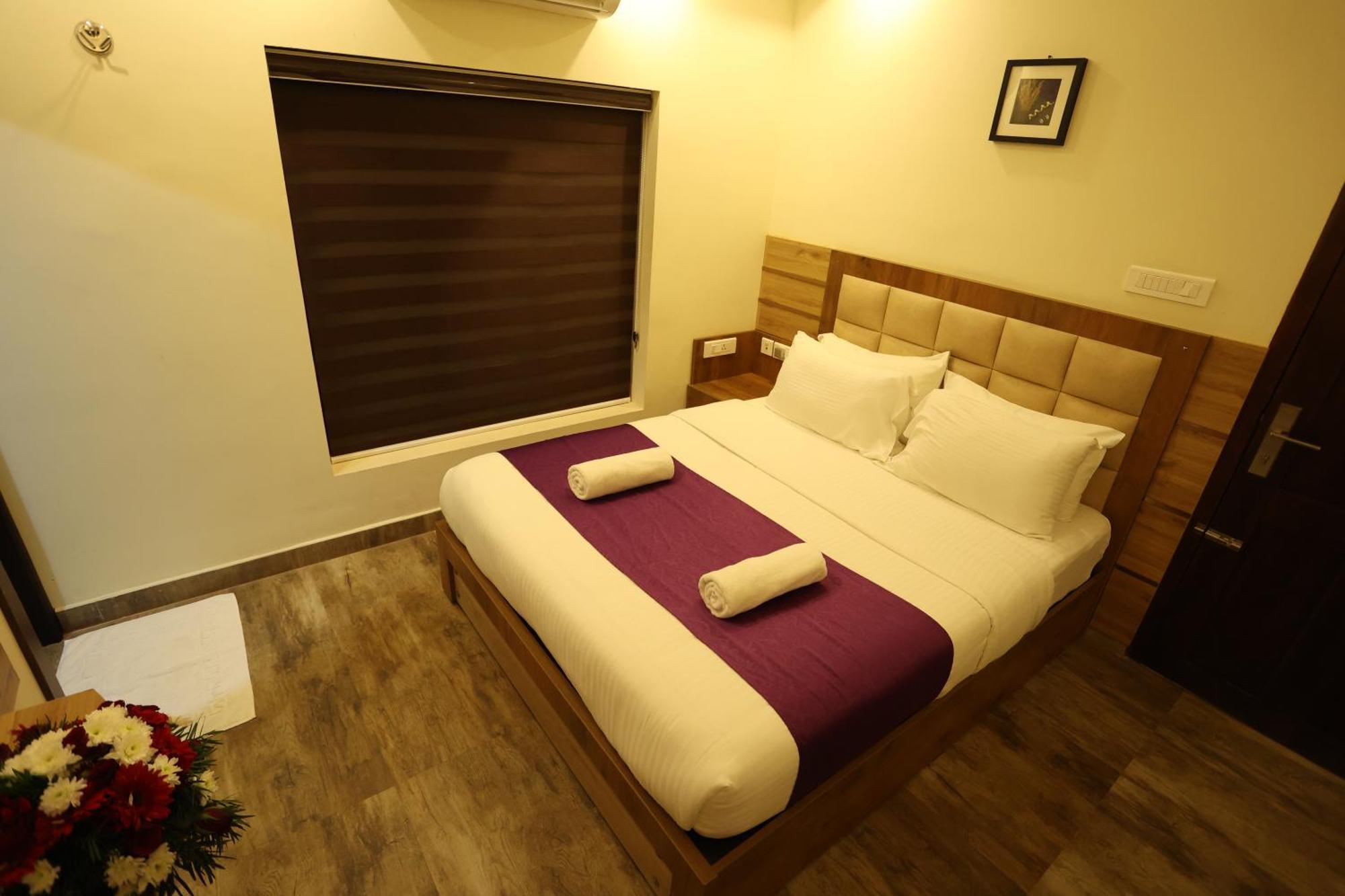 Balaji Regency Kanhangad Kannangad Buitenkant foto
