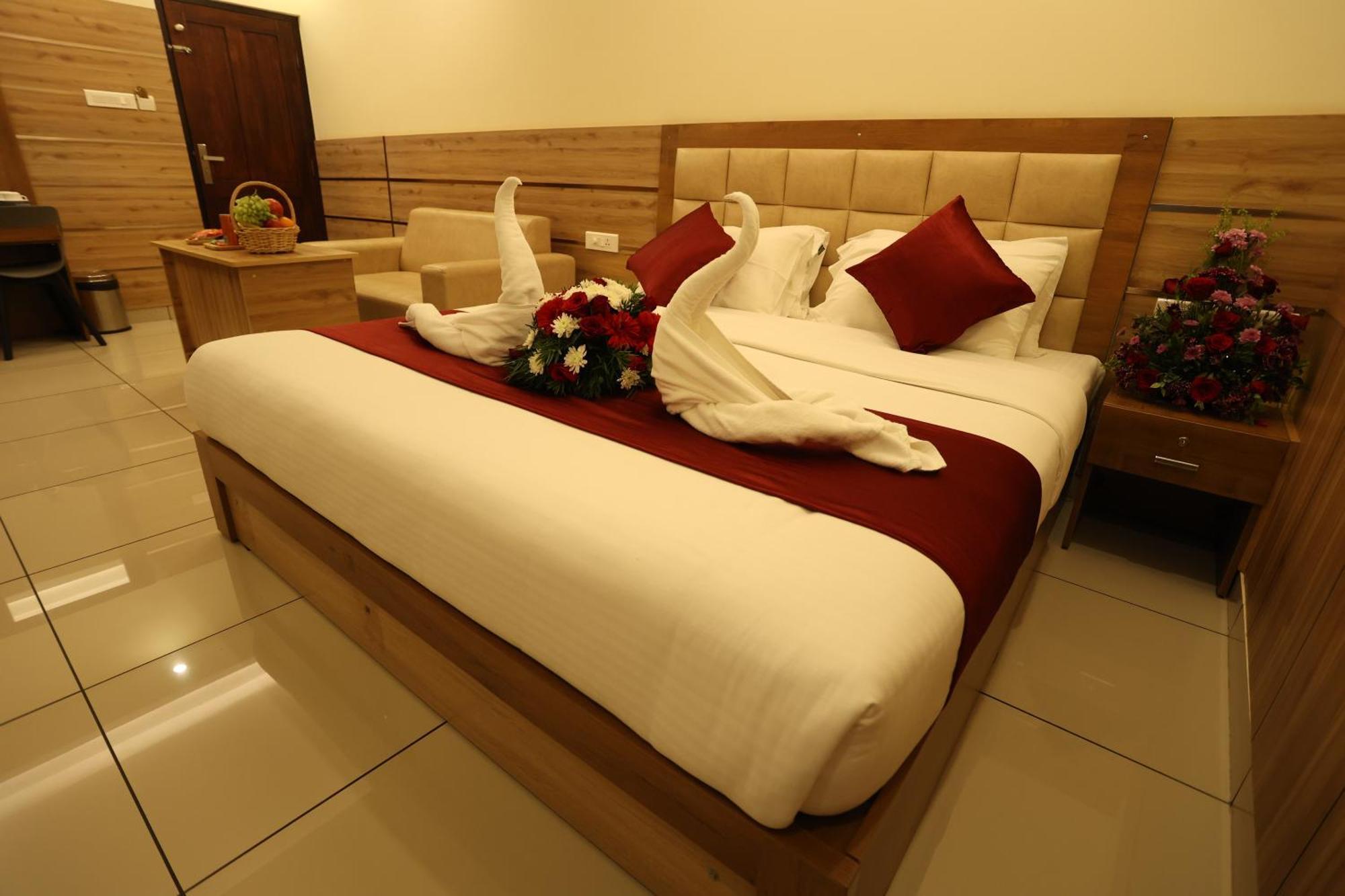 Balaji Regency Kanhangad Kannangad Buitenkant foto