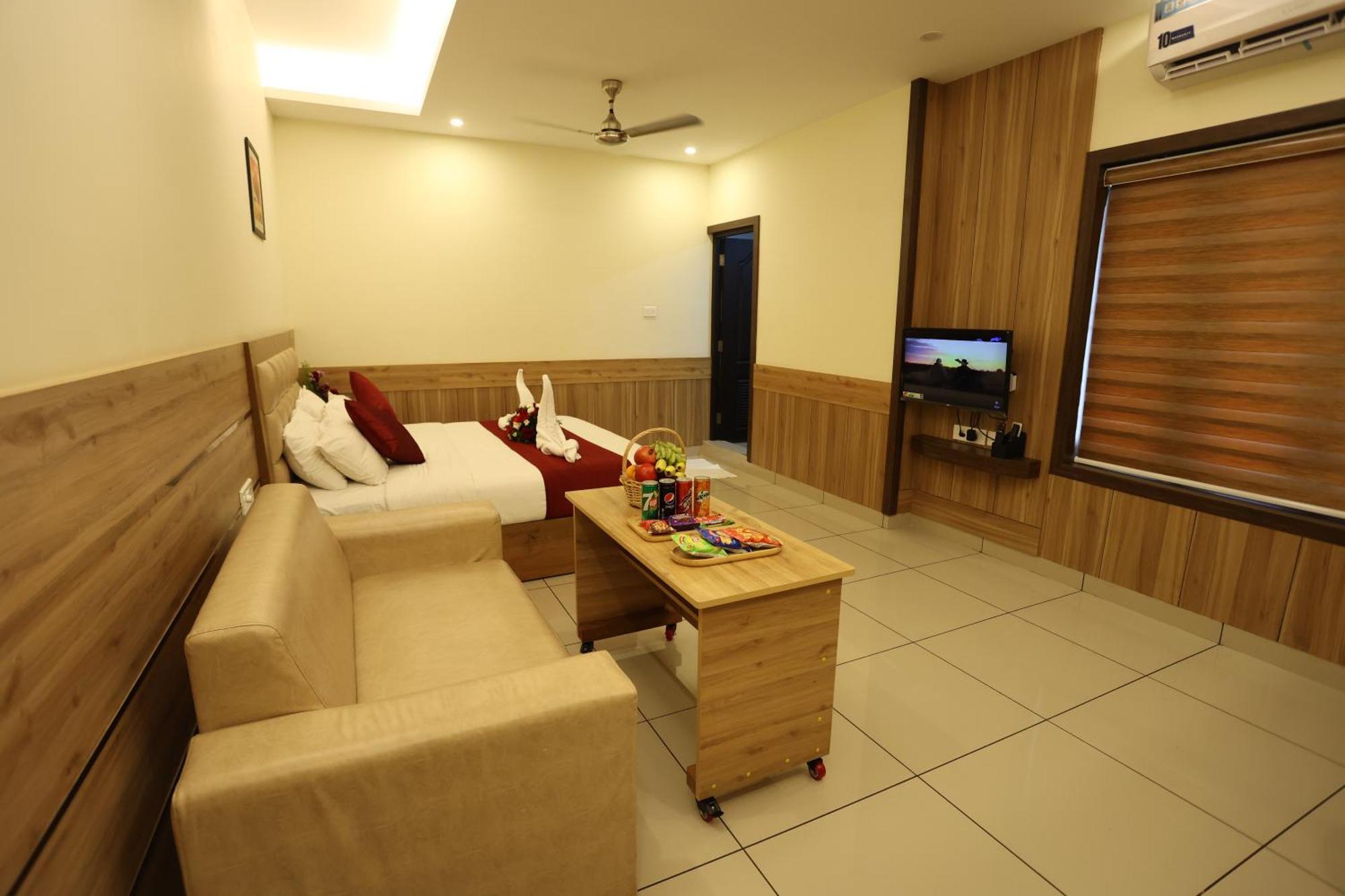 Balaji Regency Kanhangad Kannangad Buitenkant foto