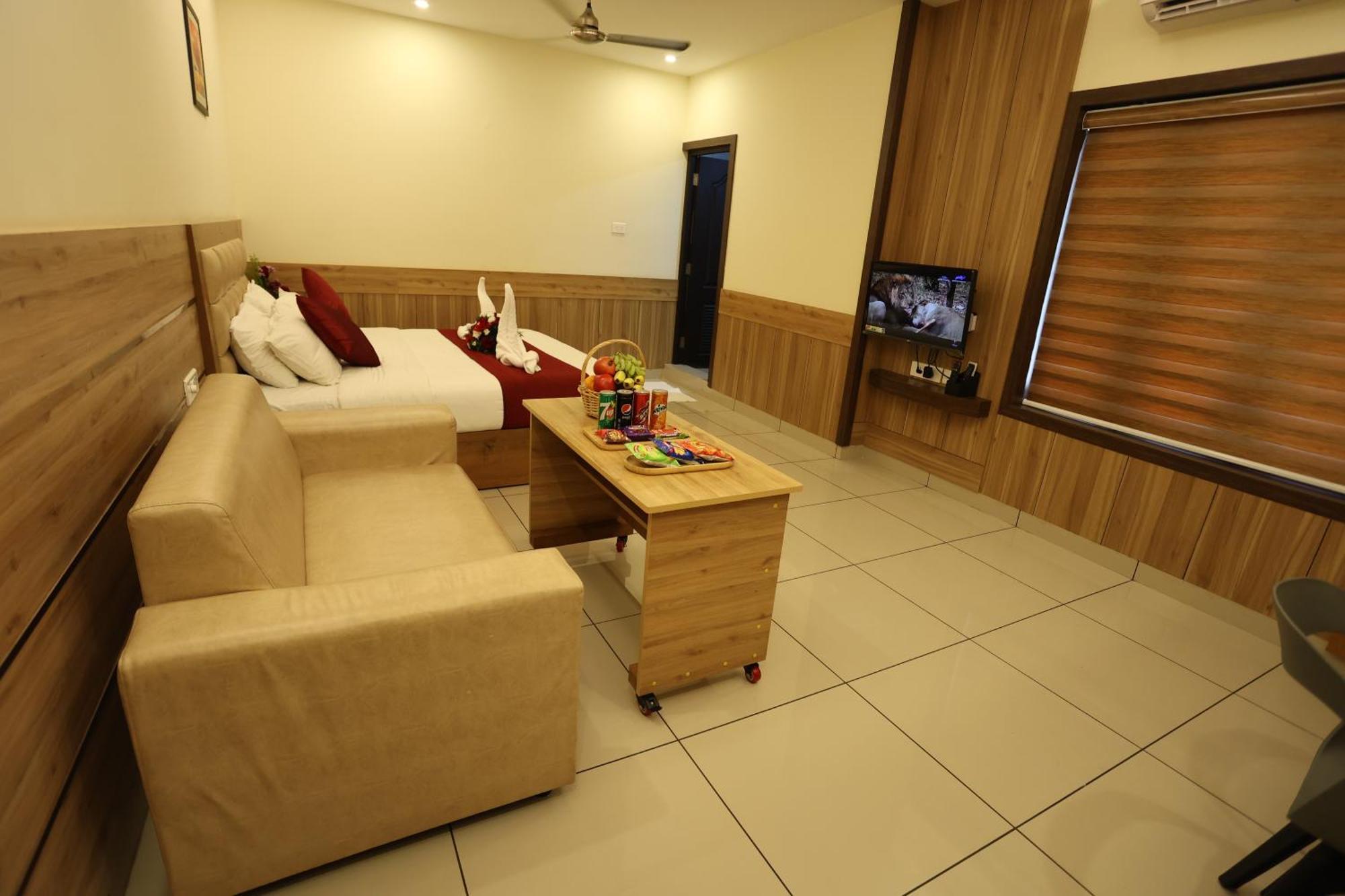 Balaji Regency Kanhangad Kannangad Buitenkant foto