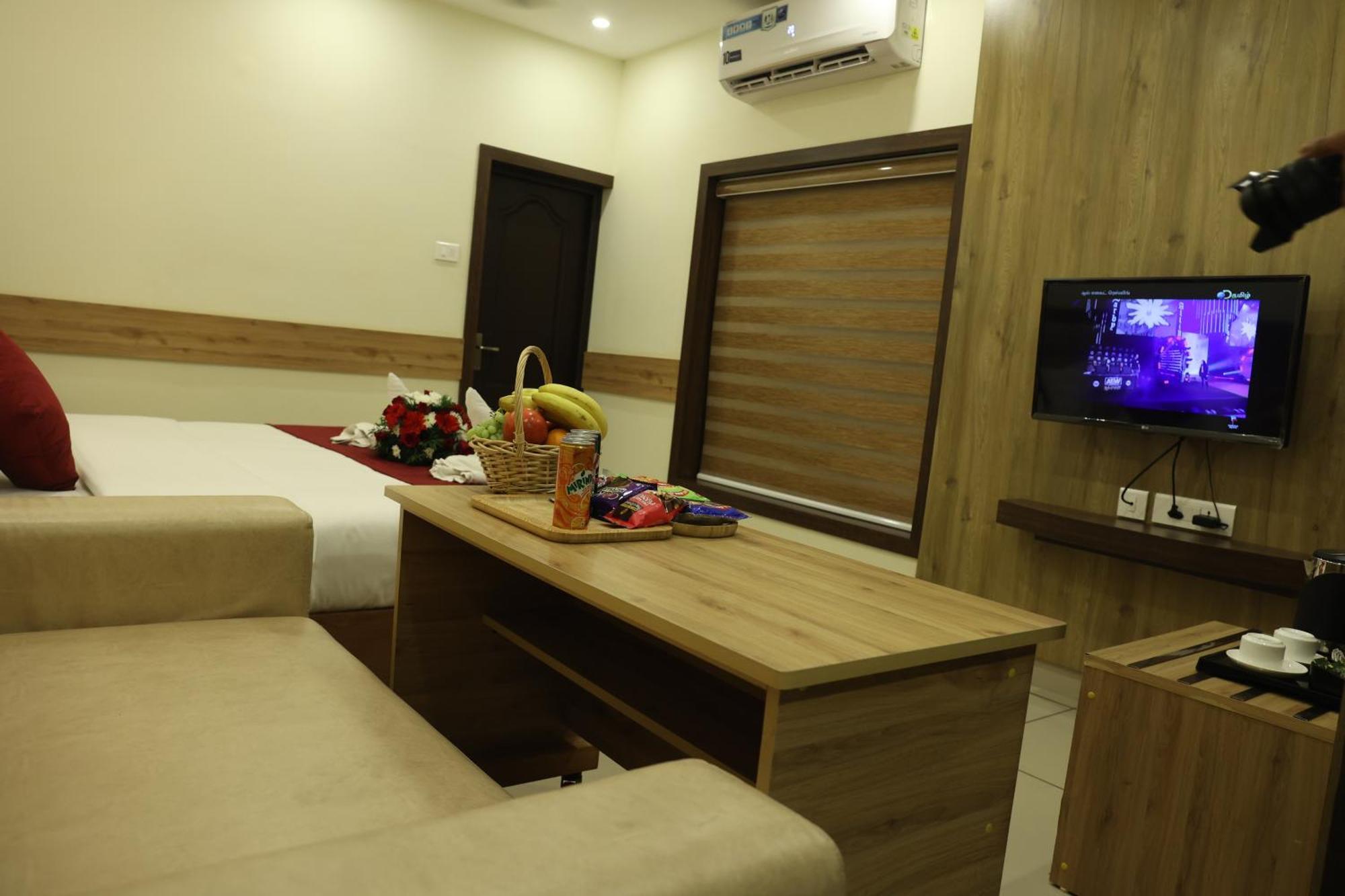 Balaji Regency Kanhangad Kannangad Buitenkant foto